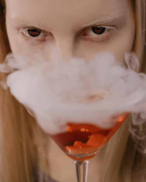 Thumbnail: Prickelndes Hibiskuswasser: Zellschutz durch entzündungshemmende Wirkstoffe